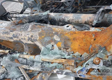 2019 Ram 1500 Classic Warlock 4X4 5'7 Box из США, поврежденный, VIN 1C6RR7LG1KS677832